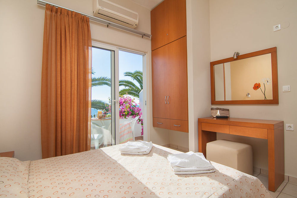 Skinos Apartments And Studios 플라키아스 외부 사진