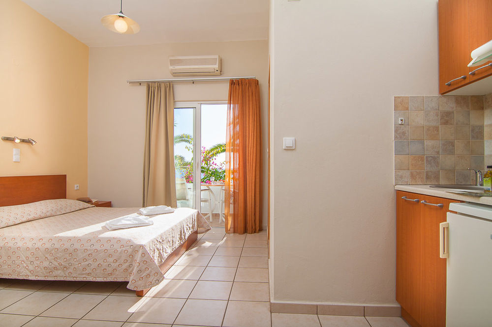 Skinos Apartments And Studios 플라키아스 외부 사진
